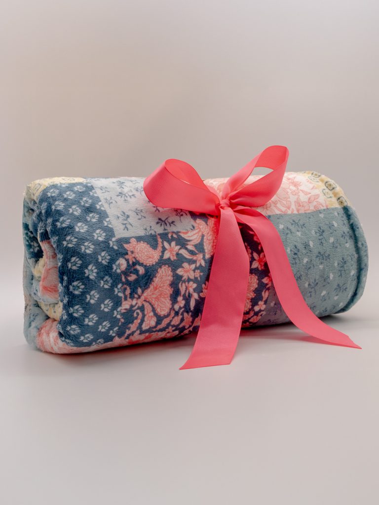 Simply Southern 0225 Ultra Soft Sherpa Blanket