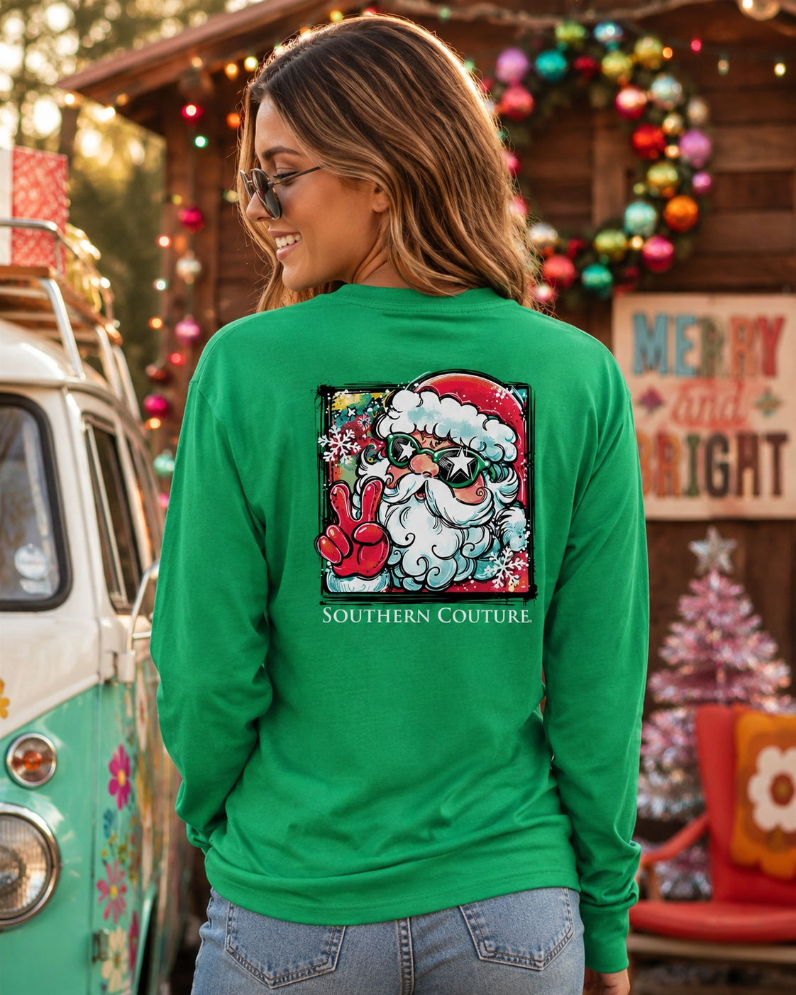 Southern Couture Classic Retro Santa Holiday Long Sleeve T-Shirt