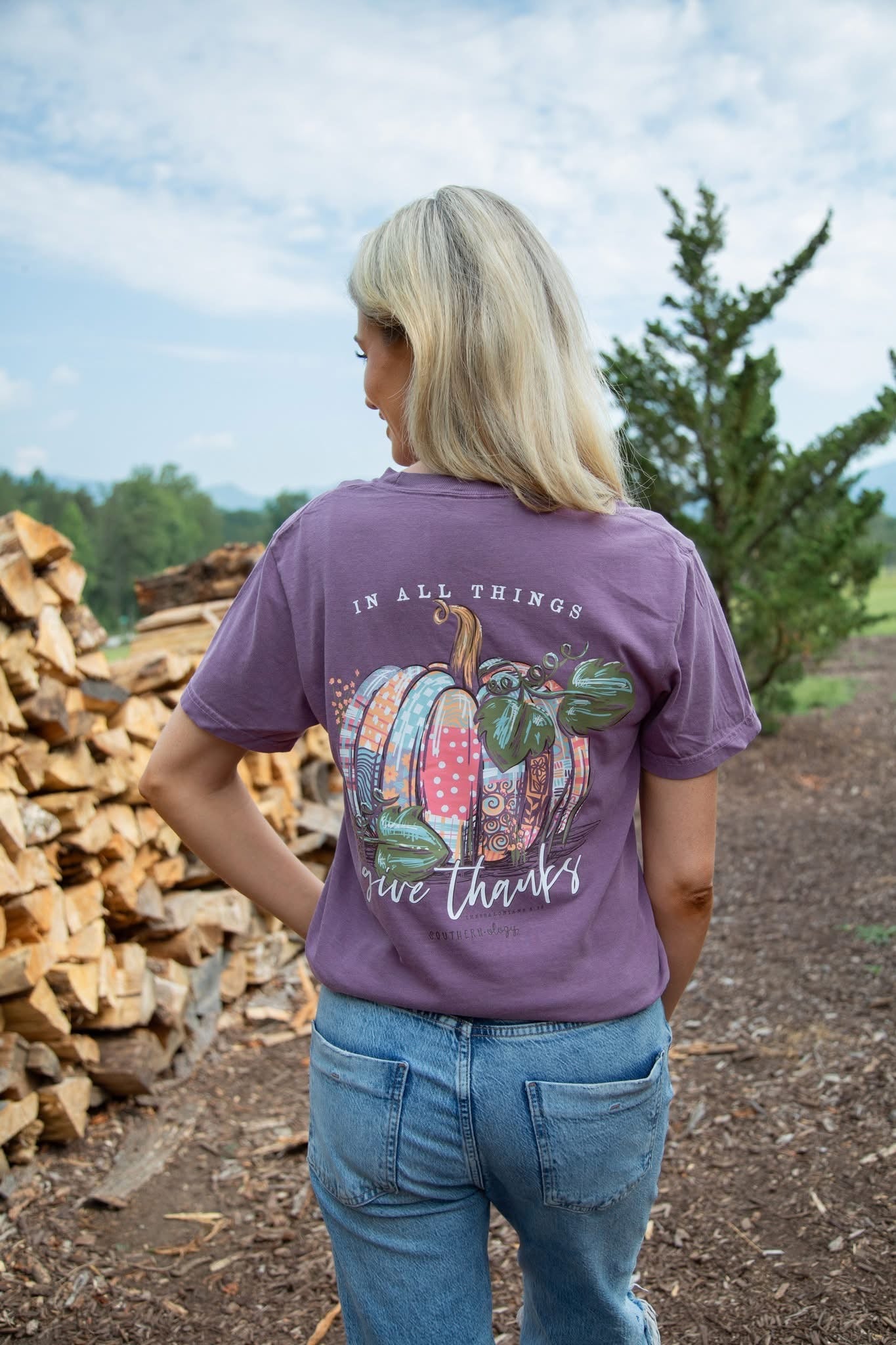Southernology Patchwork Pumpkin Fall Comfort Colors T-Shirt - SimplyCuteTees