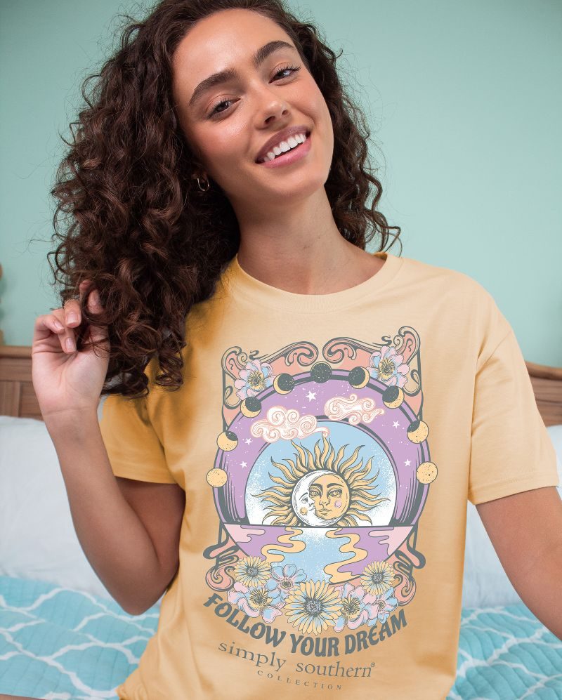 Simply Southern Follow Dream Boxy Oversized T-Shirt