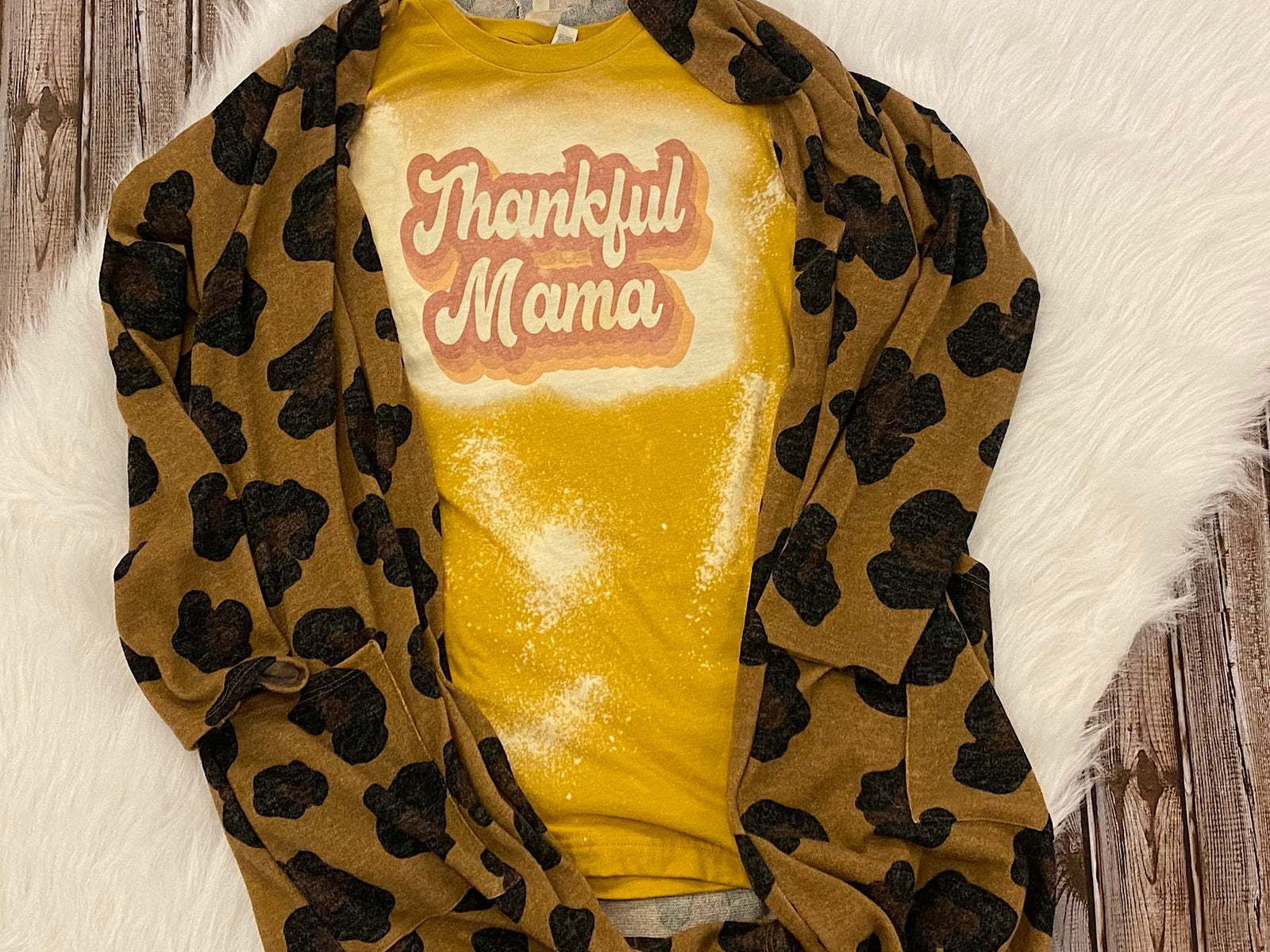 Retro Thankful Mama Bleached Dye Canvas Girlie T Shirt